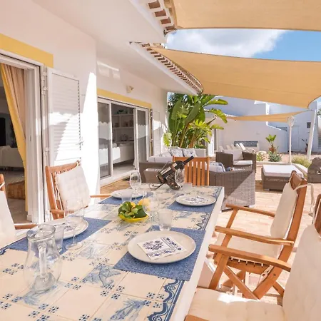 Spacious With Sea View, Tennis & Golf Garden #1963 *