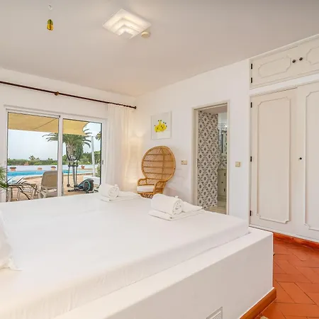 Spacious With Sea View, Tennis & Golf Garden #1963